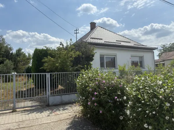Eladó családi ház, Ságvár 3 szoba 80 m² 59.9 M Ft