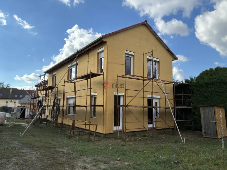eladó új építésű téglalakás, Pécs