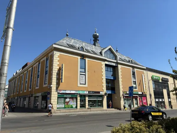 Eladó üzlet, Pécs 1 szoba 46 m² 47.9 M Ft